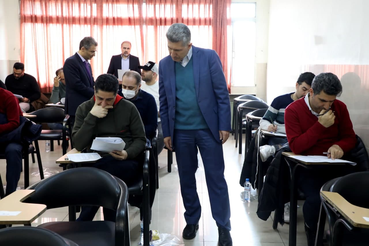 آزمون‌های ارتقا و انتصاب به مشاغل بانک رفاه کارگران